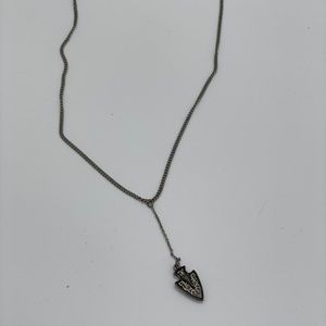 Lariat necklace